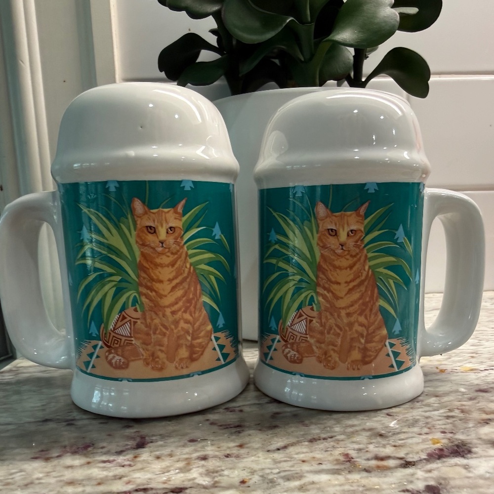 Vintage Cat Salt and Pepper Shakers